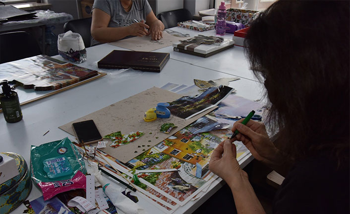 Kadın elinden sanata dönüşen 3 boyutlu tablolar