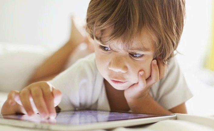 İnternet bağımlısı çocuklar için uzmanından tavsiyeler...