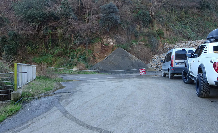 Trabzon'da kamulaştırma yapılmadığını iddia eden kişi yolu 4. kez kapattı