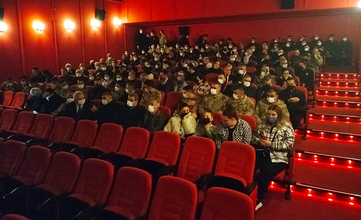 Trabzon’da Eren filmine özel gösterim! Hep birlikte izlediler