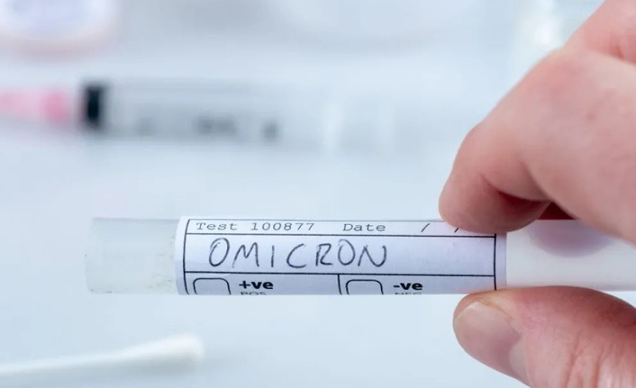 Omicron'da en riskli grup! "Aşıya rağmen hastalık yapabilir"