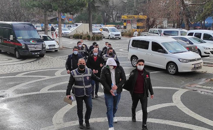 Konya'da uyuşturucu sattığı tespit edilen 2 kişi tutukladı