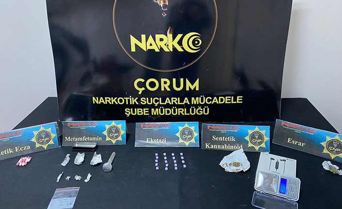 Çorum'da zehir tacirlerine operasyon 9 gözaltı