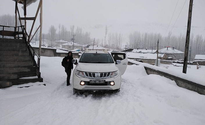 Erciş’te yoğun kar yağışı