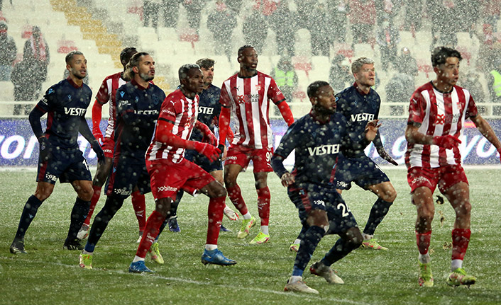 Erman Özgür: "Trabzonspor'un formsuz oyuncuları var"