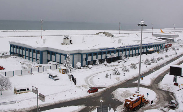 Trabzon’da uçuşlara iptal