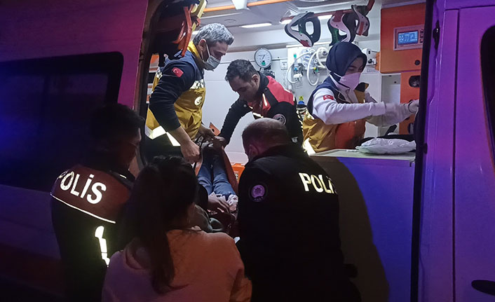 Yaralı arkadaşlarını olay yerinde bırakıp kaçtılar