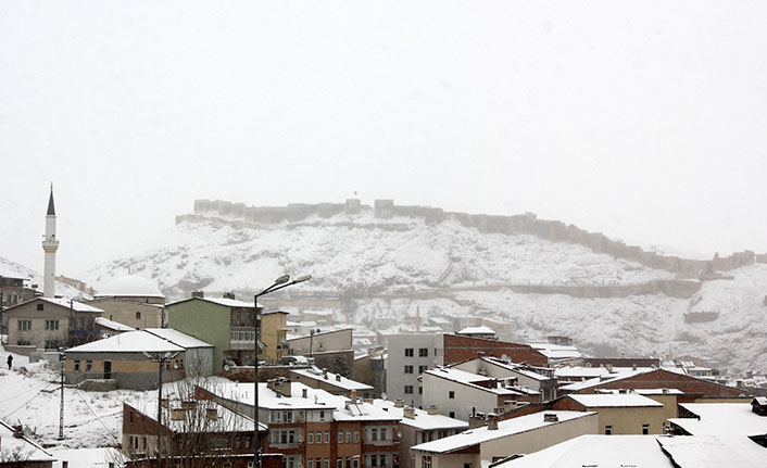 Bayburt'ta eğitime kar tatili