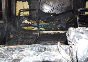 Park halindeki kamyon yandı