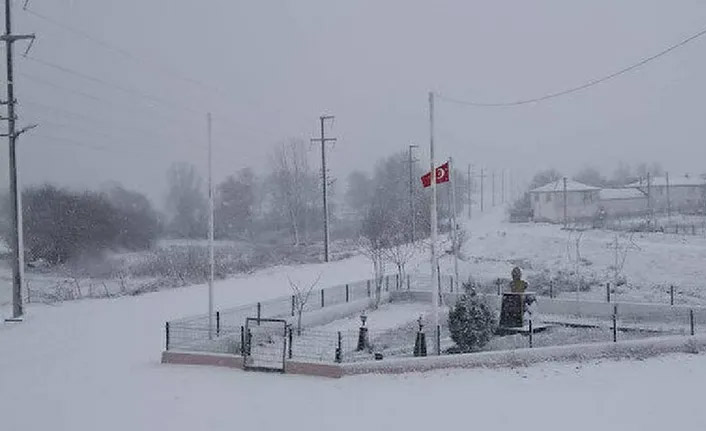 Beklenen kar yurda giriş yaptı