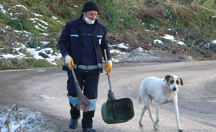 Trabzon'da temizliğe her sabah birlikte başlayıp birlikte bitiriyorlar