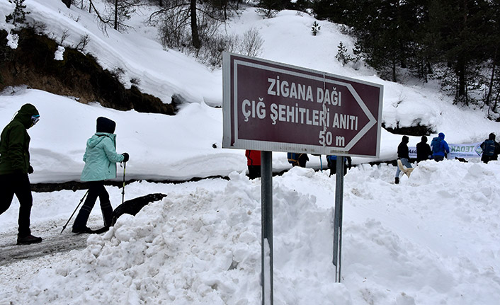 Çığ şehitleri 13. yılında Zigana Dağında anıldı.