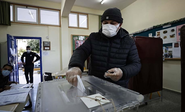 KKTC erken genel seçim için sandık başına gitti