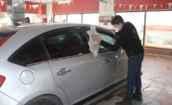 Hem bağımlılıktan kurtuluyorlar hem de iş sahibi oluyorlar