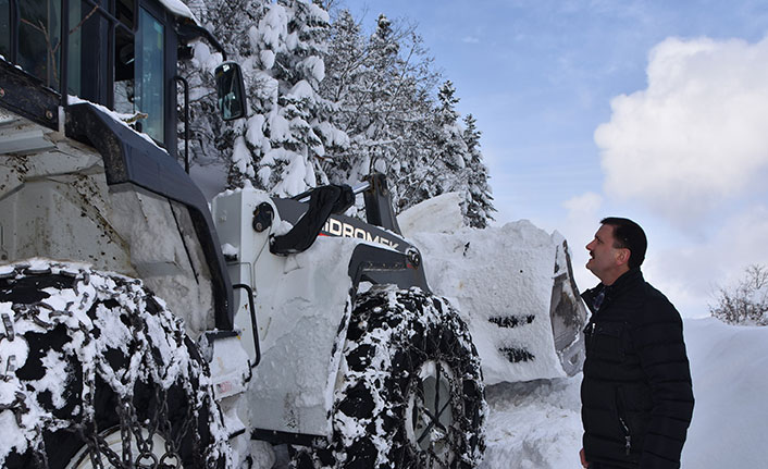 Sinop’ta karla mücadele 300 köy yolu kapalı