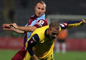 Trabzon 3 puanı 2 golle aldı