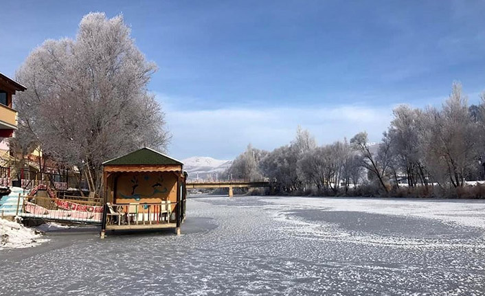 Bayburt'ta hava sıcaklığı eksi 20 dereceye düştü