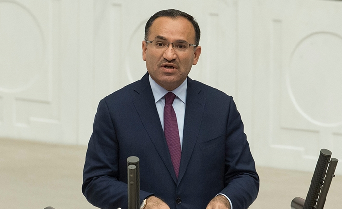 Yeni Adalet Bakanı Bekir Bozdağ yemin etti