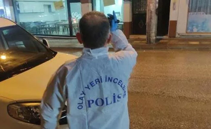 Tartıştığı babasını ekmek bıçağıyla öldürdü