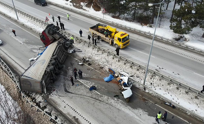 Çorum’da feci kaza: 1 ölü, 2 ağır yaralı