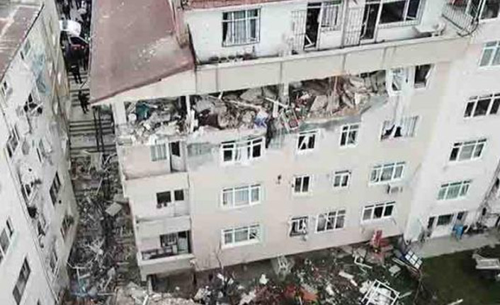 5 katlı binada şiddetli patlama: 2'si ağır 4 yaralı