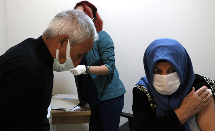 Turkovac Bayburt'ta uygulanmaya başlandı