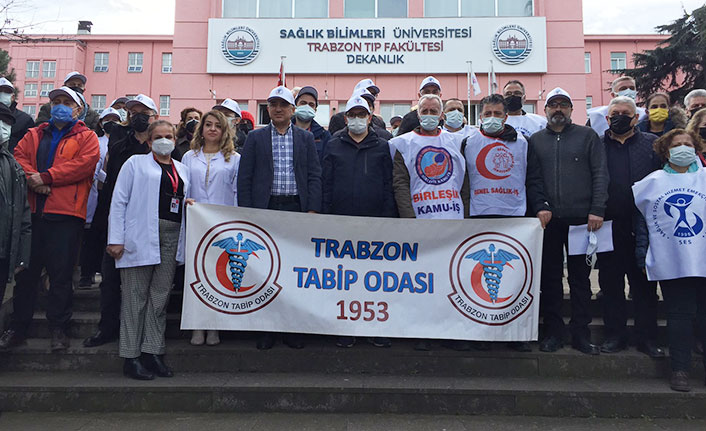 Trabzon’da doktorlardan eylem! G(ö)revdeyiz…