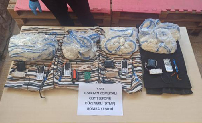 4 canlı bomba kilolarca patlayıcı ile yakalandı