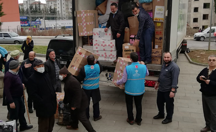 Trabzon’dan İdlib’e İnsani Yardım Tırı Yola Çıktı