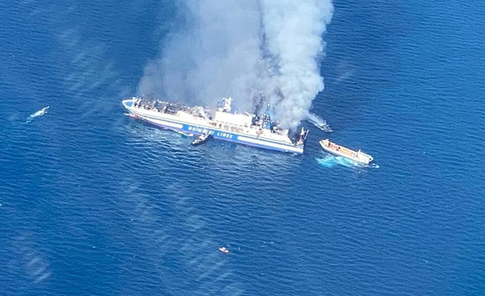 Yunanistan'da feribotta yangın! Türk vatandaşı kurtarıldı