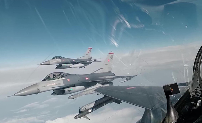 Türk F-16’larından Karadeniz'de önleme eğitimi