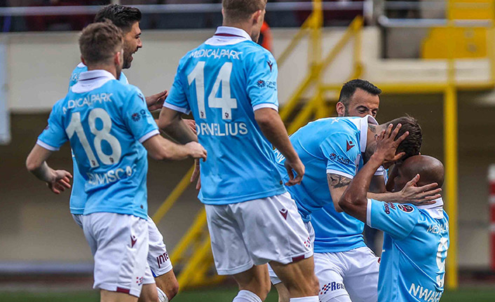 Akdeniz'de Karadeniz Fırtınası! Trabzonspor gol oldu yağdı