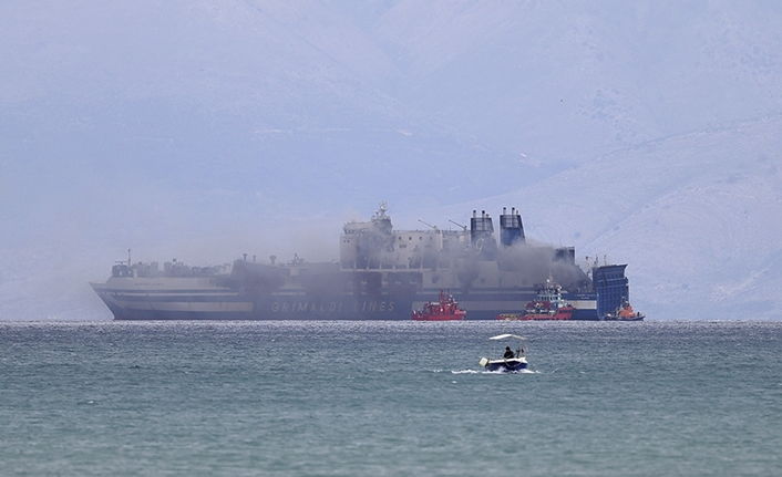 Yunanistan'da yangın çıkan feribottan iyi haber