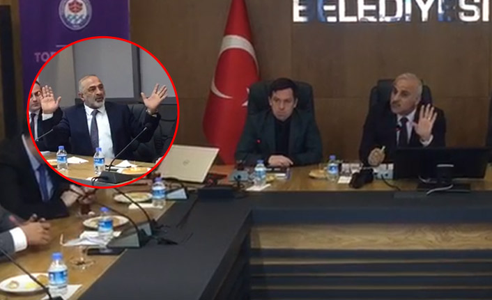 Trabzon Büyükşehir Belediyesi'nde toplantıda gerginlik