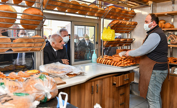 Zorluoğlu ilçe ziyaretlerine devam etti