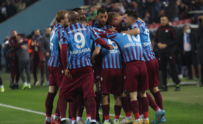 Trabzonspor 18 haftadır lider