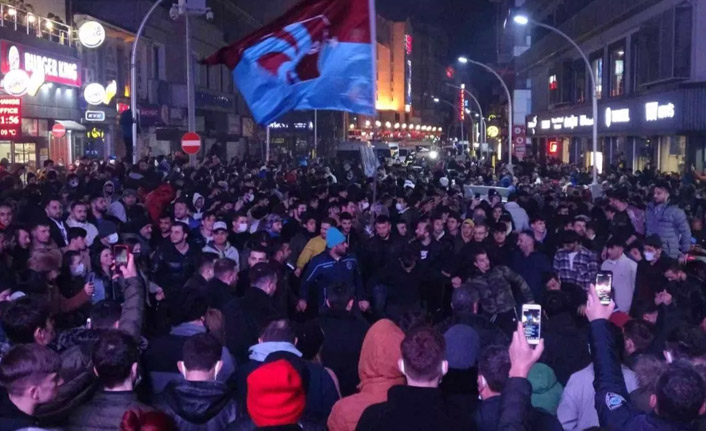 Cüneyt Zorlu “Trabzonspor siyaset üstüdür” diyerek Trabzon Valisi’ne çağrı yaptı! 