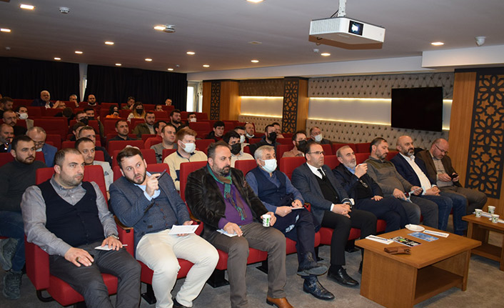 MÜSİAD'ın seminere yoğun katılım