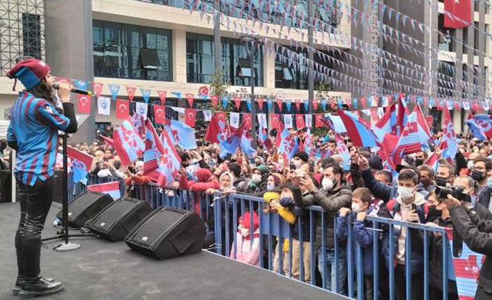 Trabzon'da önce konser sonra maç