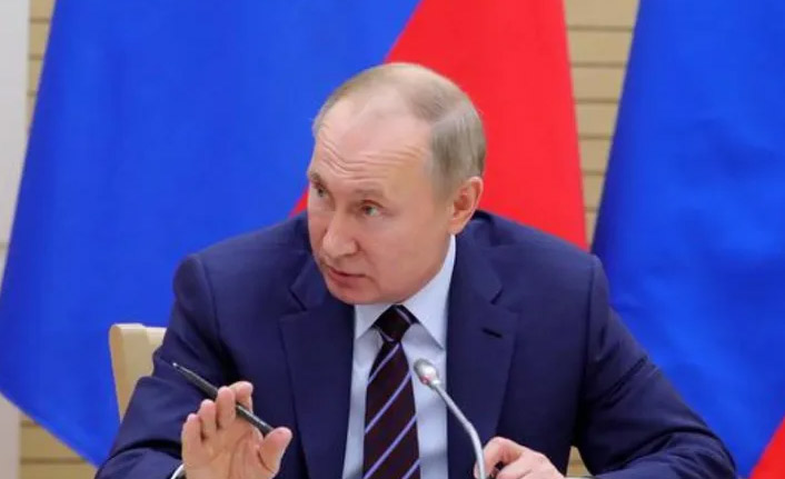 Putin'den Ukrayna ordusuna darbe çağrısı