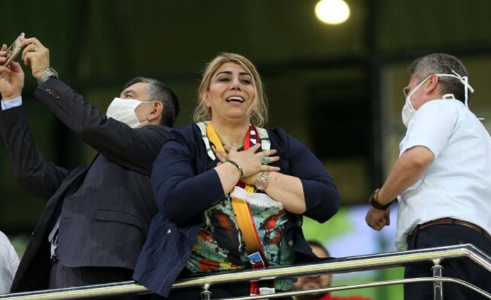 Süper Lig kulübü başkanı Trabzonspor'u şampiyon ilan etti