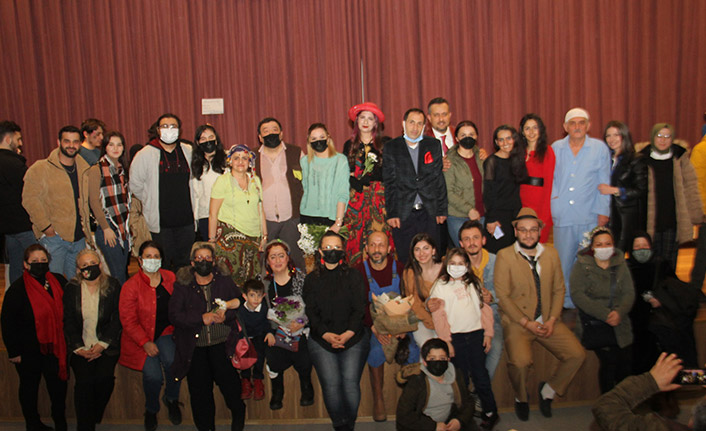 KA-FEM Tiyatro Grubu’ndan gülme garantili oyun