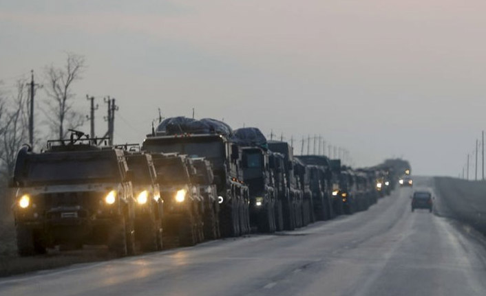 Rus askeri konvoyunun uzunluğu şoke etti!