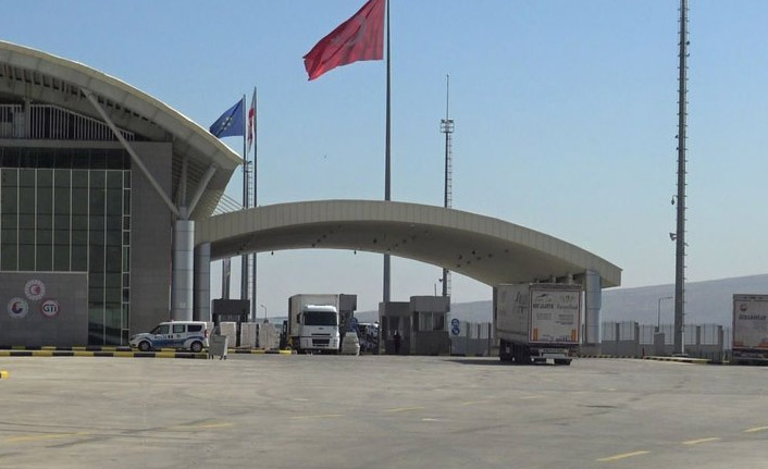 Gürcistan'dan yolcu geçişleriyle ilgili flaş karar