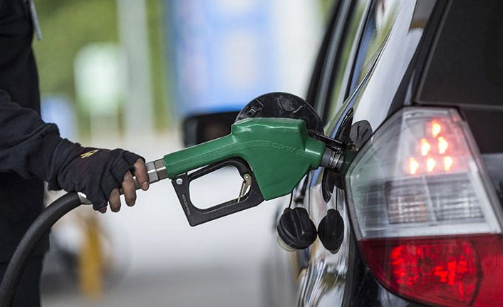 Akaryakıta Peş Peşe Zam: Benzin ve Motorin Yeniden Arttı