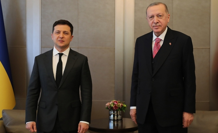 Erdoğan ile Zelenskiy arasında Rusya-Ukrayna gündemli telefon görüşmesi