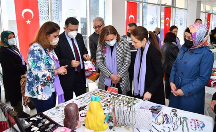 Trabzon’da ‘kadın emeği çarşısı’ açıldı