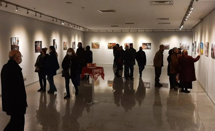 Trabzon’da “Ve kadın…” temalı fotoğraf sergisi