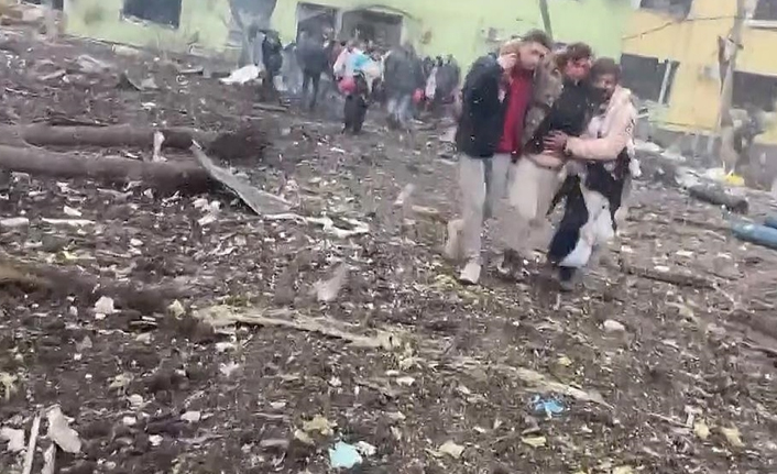 Ukrayna: Rus birlikleri Mariupol’de doğum hastanesini vurdu