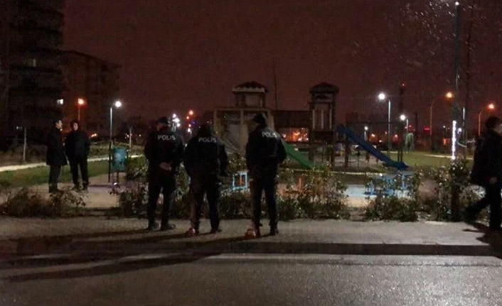 Kadın hakim çocuk parkında iple asılı halde ölü bulundu